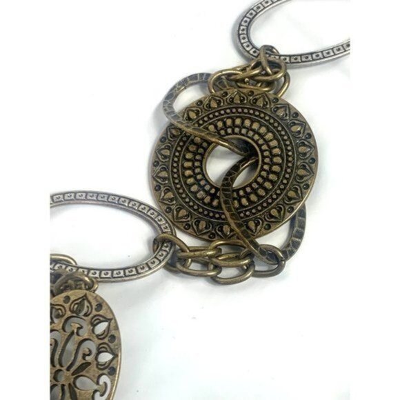 Premier Designs Francesca Medallion 40 Inch Necklace - Picture 6 of 7